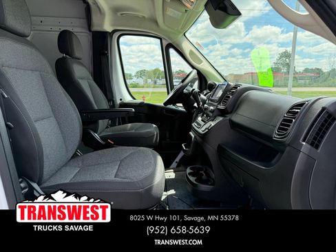 Used 2025 RAM ProMaster 2500 w/ Convenience Group FWD image 7