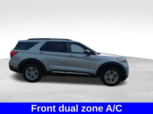 Used 2022 Ford Explorer XLT w/ Equipment Group 202A AWD/4WD image 10