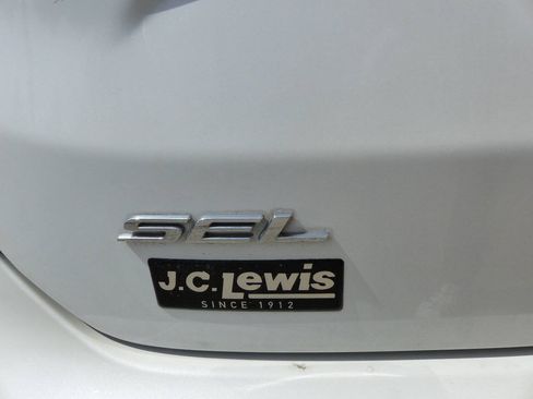 Used 2023 Ford Edge SEL AWD/4WD image 10