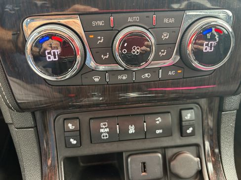 Used 2016 Chevrolet Traverse LT AWD/4WD image 15