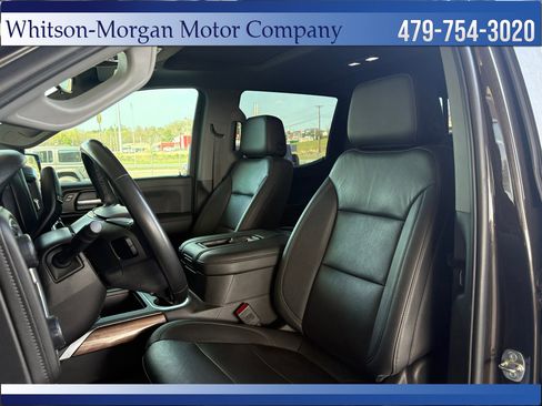 Used 2021 Chevrolet Silverado 1500 LT Trail Boss w/ Convenience Package II image 9