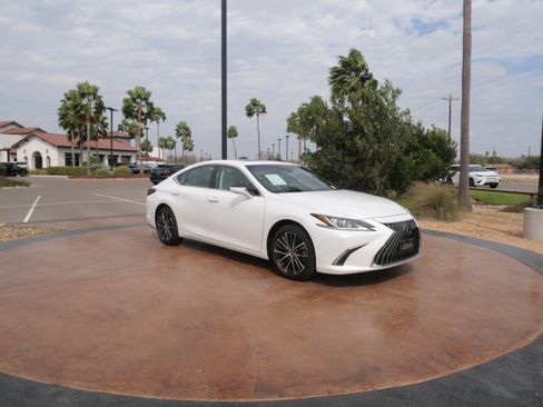 Used 2024 Lexus ES 350 w/ Premium Package image 1