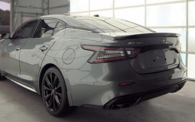 Used 2023 Nissan Maxima SR w/ Sport Mat Group FWD image 6