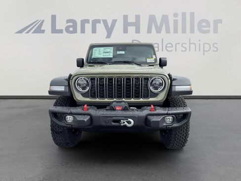 New 2025 Jeep Wrangler Unlimited Rubicon w/ Steel Bumper Group image 3