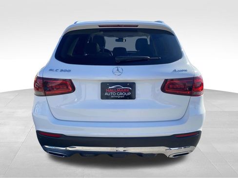 Used 2021 Mercedes-Benz GLC 300 4MATIC image 3
