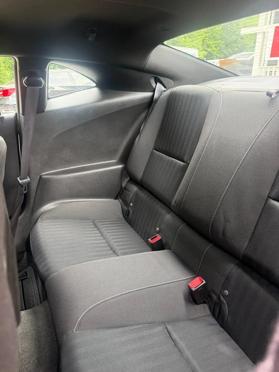 Used 2011 Chevrolet Camaro LS RWD image 17