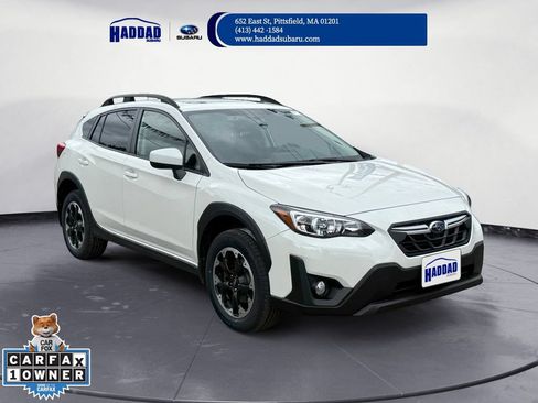Used 2021 Subaru Crosstrek 2.0i Premium w/ Moonroof Package AWD/4WD image 8