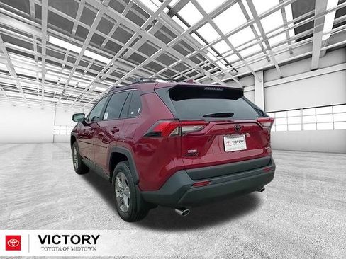 Used 2025 Toyota RAV4 XLE w/ Convenience Package image 5