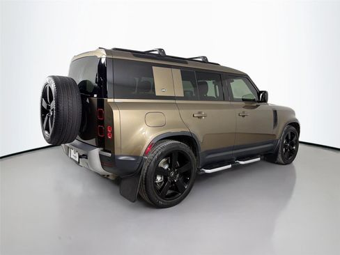 Certified 2024 Land Rover Defender 110 S AWD/4WD image 5
