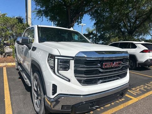 Used 2024 GMC Sierra 1500 SLT w/ SLT Premium Package AWD/4WD image 2