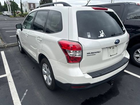 Used 2015 Subaru Forester 2.5i Premium AWD/4WD image 3