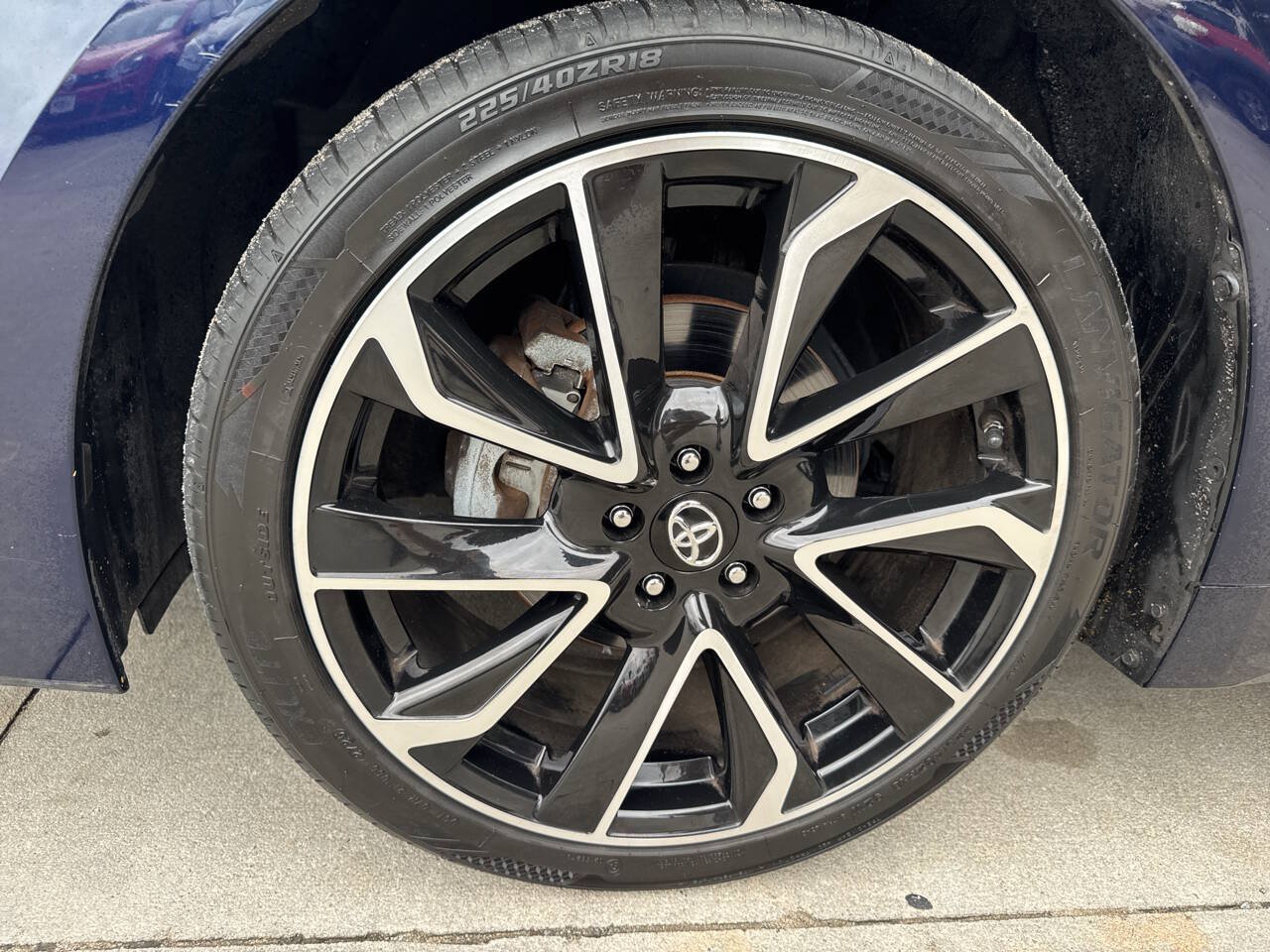Used 2020 Toyota Corolla LE FWD image 24