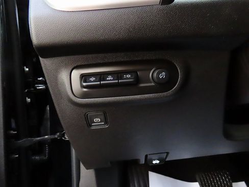 Used 2022 GMC Terrain SLT w/ Tech Package image 42