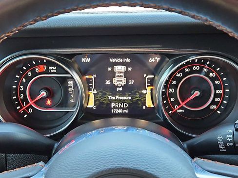 Used 2022 Jeep Wrangler Unlimited Rubicon w/ Trailer Tow Package image 32