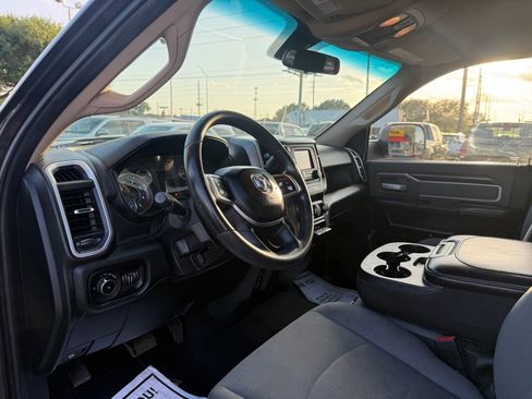 Used 2019 RAM 2500 Big Horn image 13
