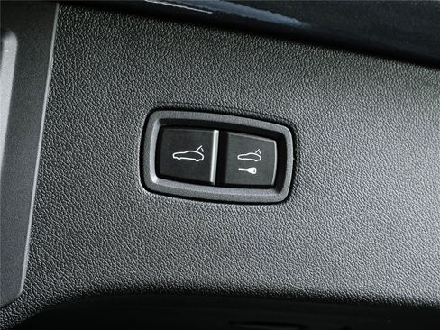 New 2026 Porsche Cayenne AWD/4WD image 34