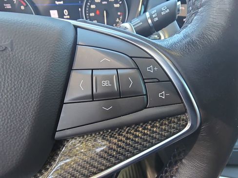 Used 2024 Cadillac XT5 Sportv w/ Technology Package image 18