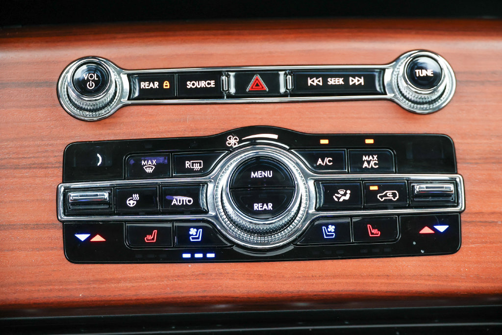 Used 2020 Lincoln Aviator Reserve w/ Equipment Group 201A AWD/4WD image 14