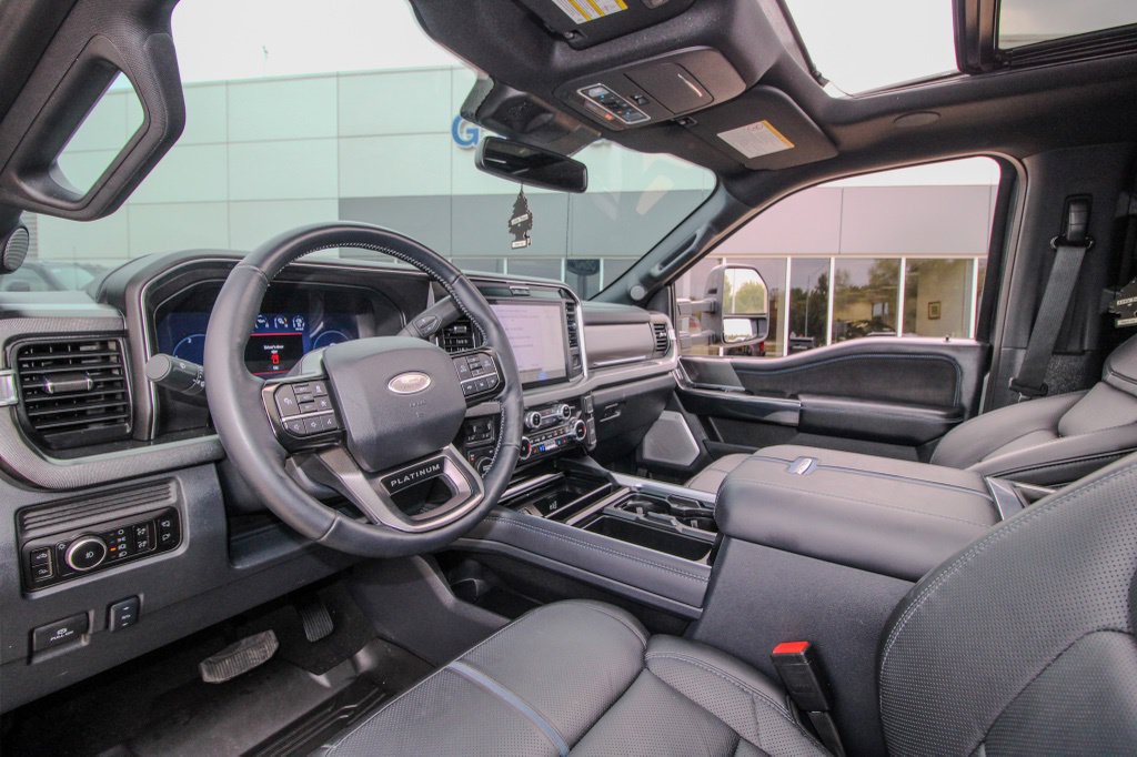 Used 2026 Ford F350 Platinum w/ FX4 Off-Road Package AWD/4WD image 17