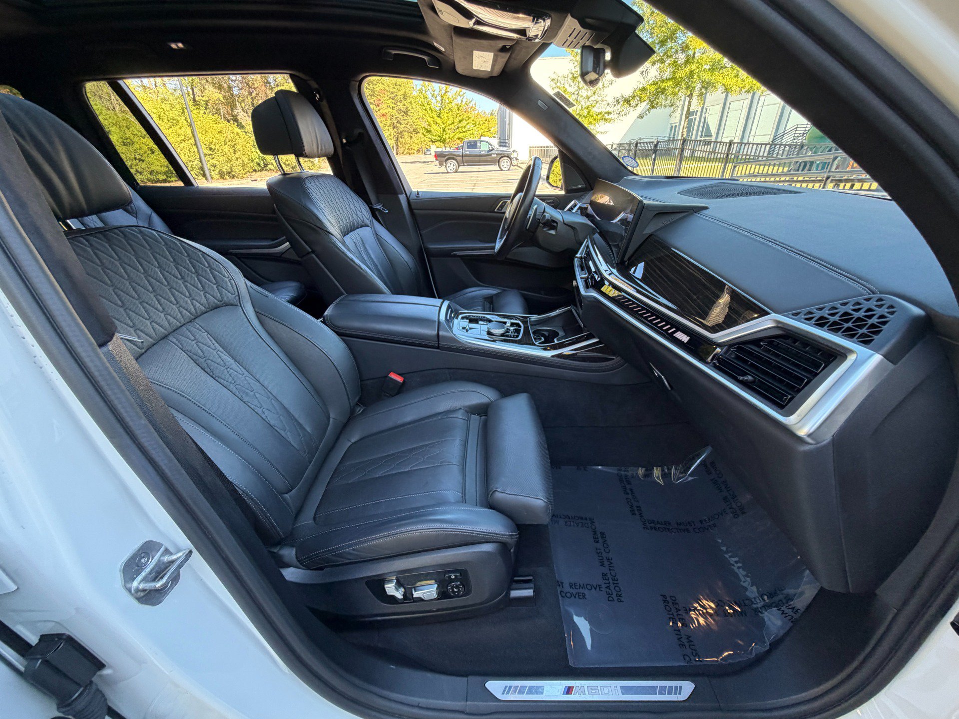 Used 2023 BMW X7 M60i AWD/4WD image 64