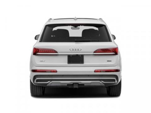 Used 2021 Audi Q7 2.0T Premium Plus w/ Executive Package image 5