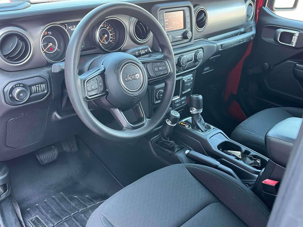 Used 2020 Jeep Wrangler Sport AWD/4WD image 12