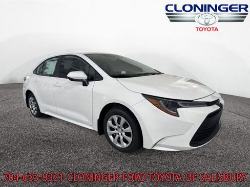 New 2026 Toyota Corolla LE image 1