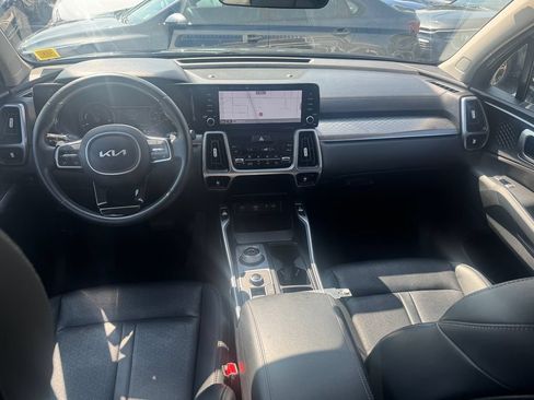 Used 2023 Kia Sorento EX AWD/4WD image 12