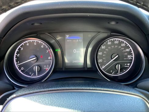 Used 2024 Toyota Camry SE image 19