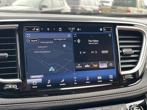 New 2026 Chrysler Pacifica Pinnacle image 30