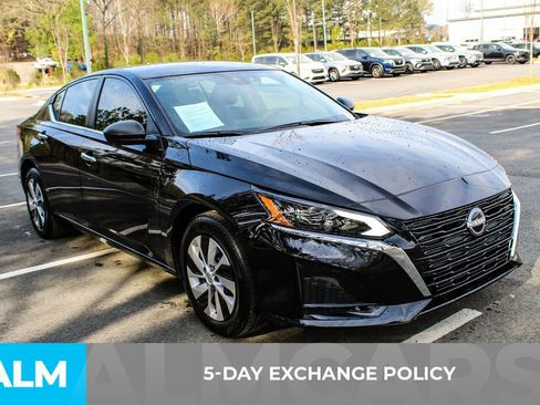 Used 2025 Nissan Altima 2.5 S image 3