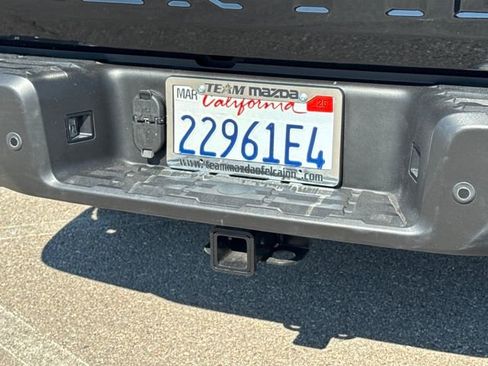 Used 2025 Nissan Frontier SV w/ SV Convenience Package image 19