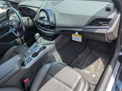 Used 2021 Cadillac CT4 Premium Luxury image 25