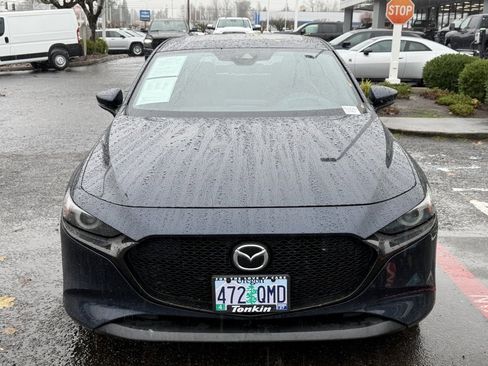 Used 2019 MAZDA MAZDA3 Premium image 3