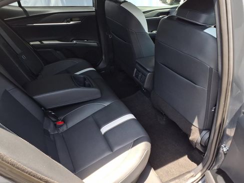 Used 2025 Toyota Camry SE w/ Convenience Package FWD image 21