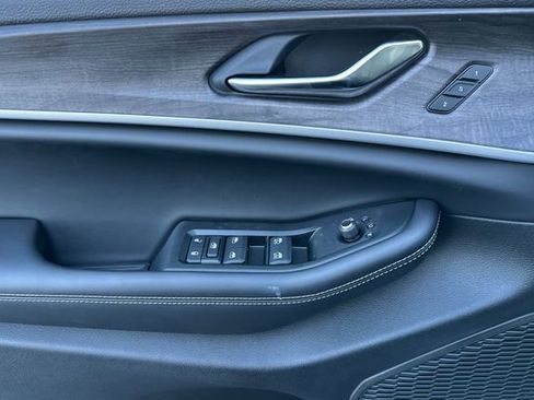 New 2025 Jeep Grand Cherokee Limited w/ Luxury Tech Group II image 14