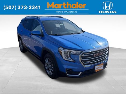 Used 2024 GMC Terrain SLT AWD/4WD image 7