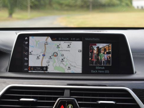 Used 2018 BMW 750i xDrive image 39