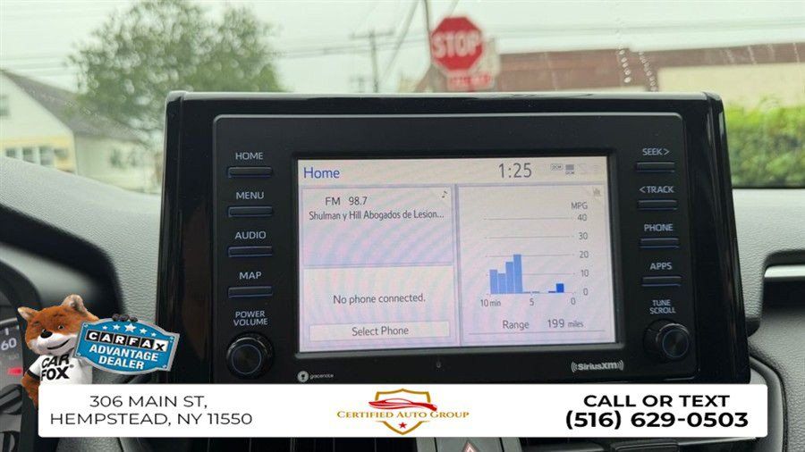 Used 2020 Toyota RAV4 LE AWD/4WD image 17