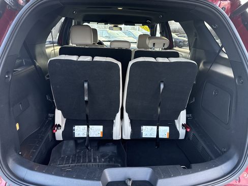 Used 2018 Ford Explorer XLT w/ Equipment Group 202A image 7