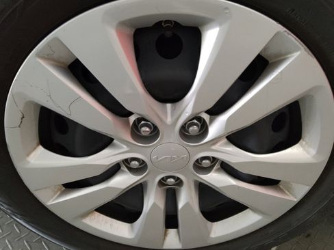 Used 2025 Kia Soul LX image 31