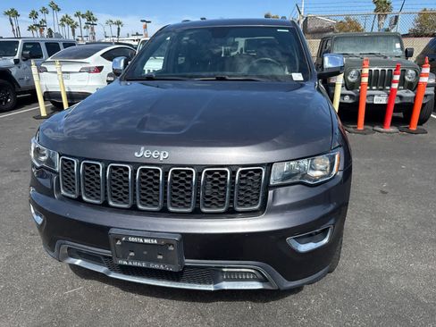 Used 2018 Jeep Grand Cherokee Limited RWD image 3