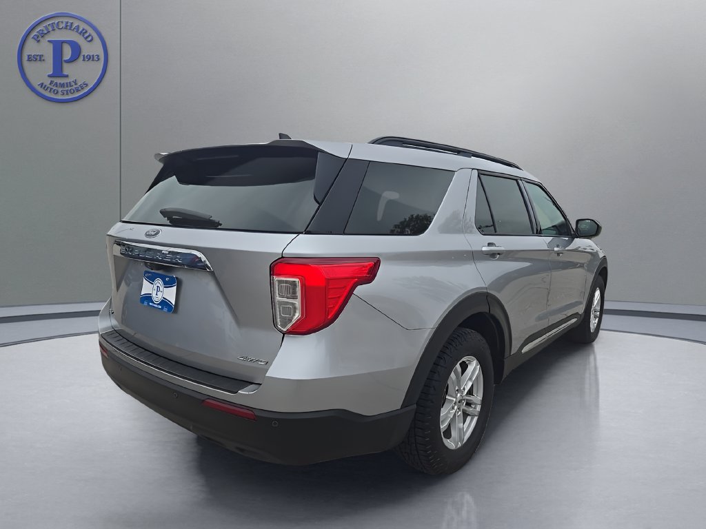 Used 2021 Ford Explorer XLT AWD/4WD image 7