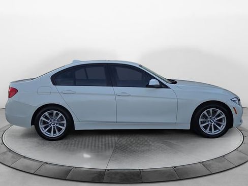 Used 2018 BMW 320i Sedan image 6