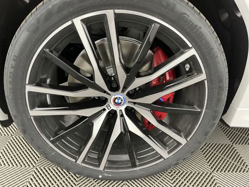 Certified 2023 BMW X6 M50i w/ Executive Package image 8