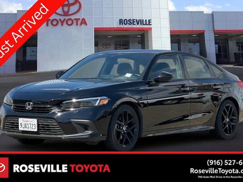 Used 2024 Honda Civic Sport image 1