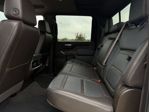 Used 2020 GMC Sierra 2500 Denali w/ Denali Ultimate Package AWD/4WD image 28