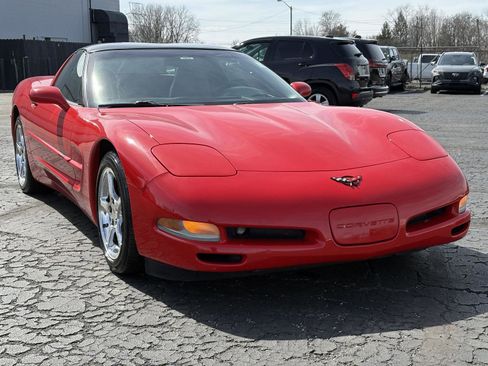 Used 2001 Chevrolet Corvette Coupe w/ Preferred Equipment Group2 image 1