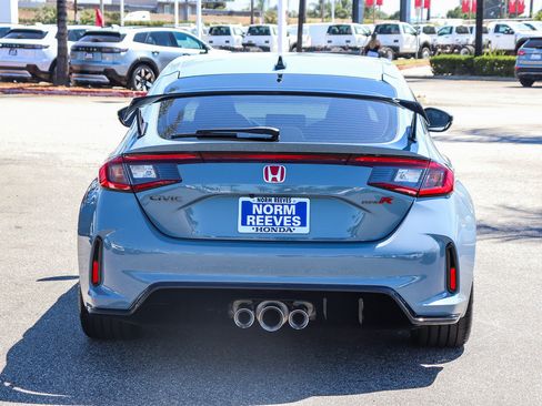 Used 2024 Honda Civic Type R image 12