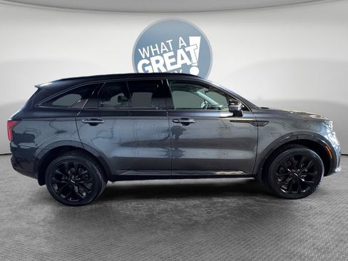 Certified 2023 Kia Sorento SX AWD/4WD image 2